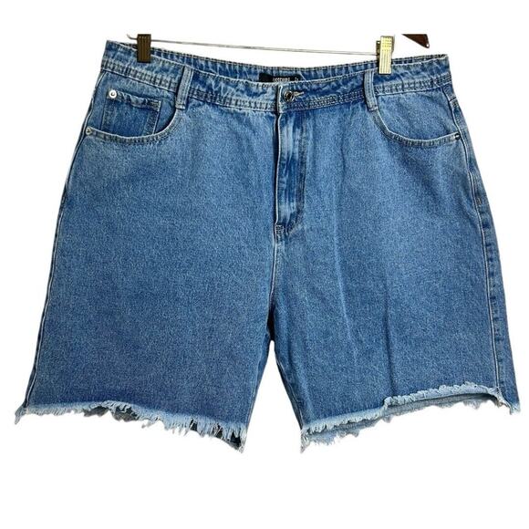Missguided Plus Frayed Hem Longer Line Denim Shorts Sz 16 Blue Jean Short New - Picture 7 of 9